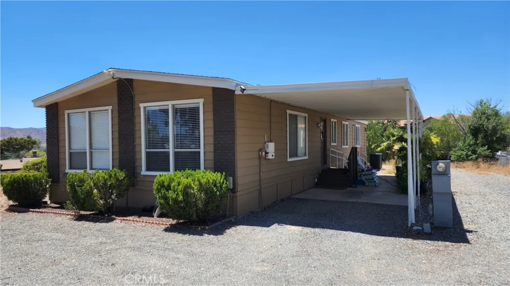 41435 Sycamore Avenue photo 3