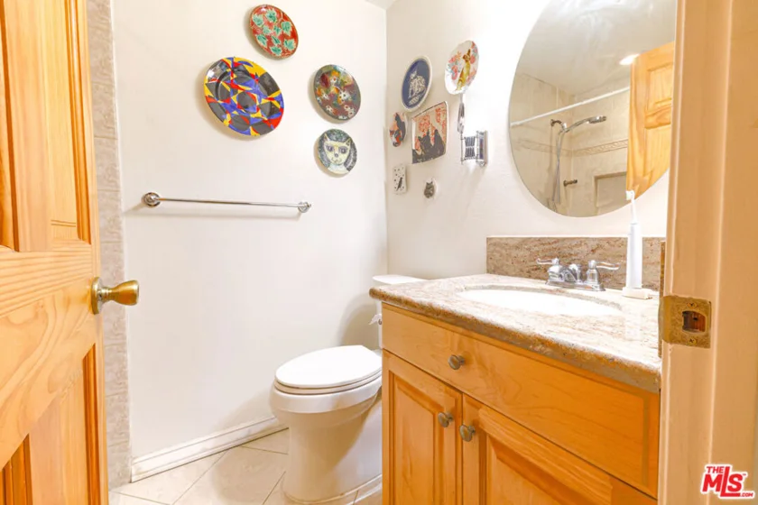 8105 Raintree Circle photo 9
