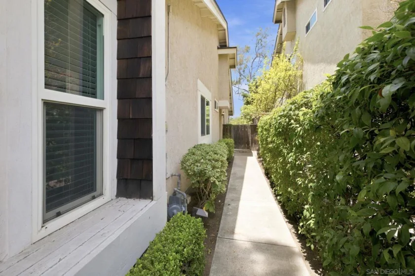 1612 Bridgeview Drive photo 13