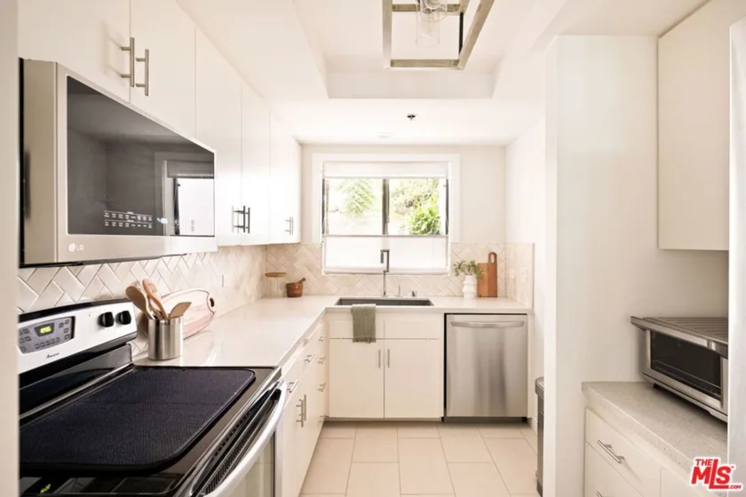 2940 Neilson Way #103 photo 10
