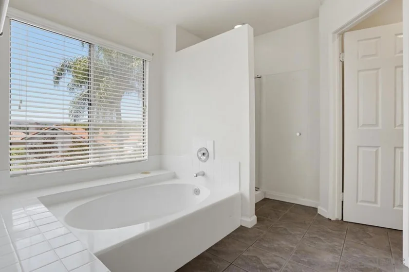 39991 Falcon Way photo 22