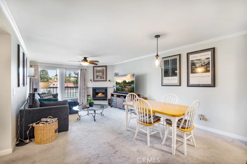 5520 Owensmouth Avenue #218 photo 1