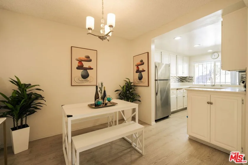 1754 N Kenmore Avenue #202 photo 13