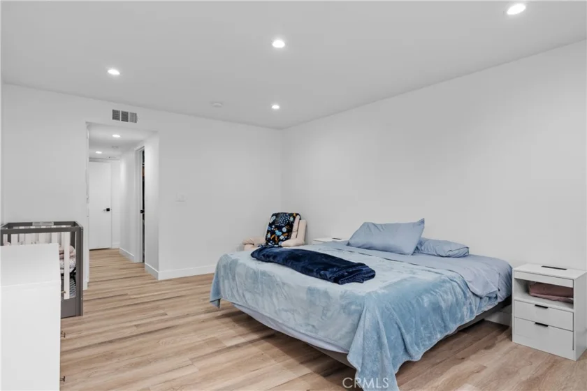 5325 Lindley Avenue #106 photo 17