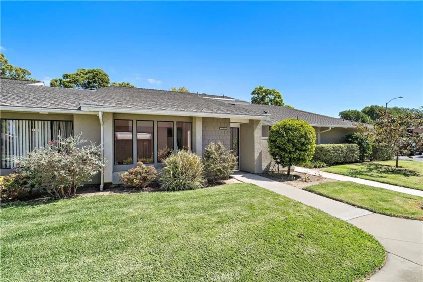 8932 Biscayne Court #1320E photo 2