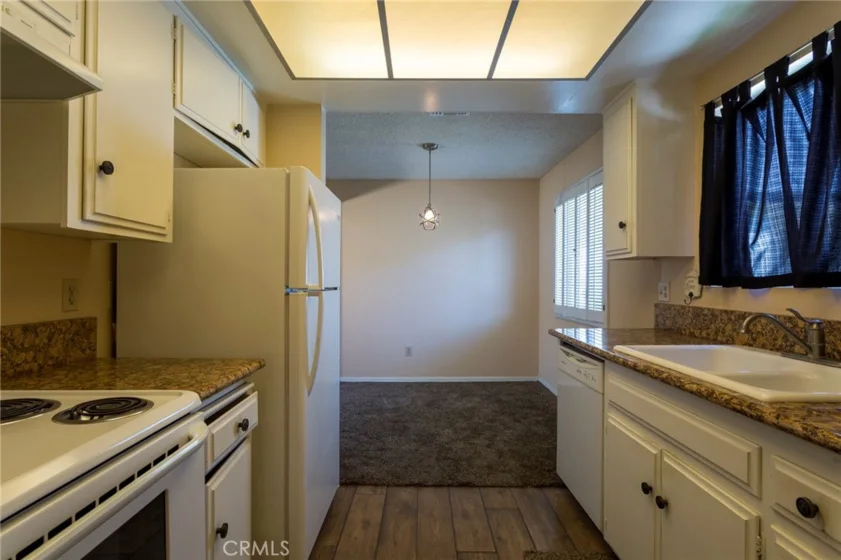 1331 Victoria Drive #18 photo 9