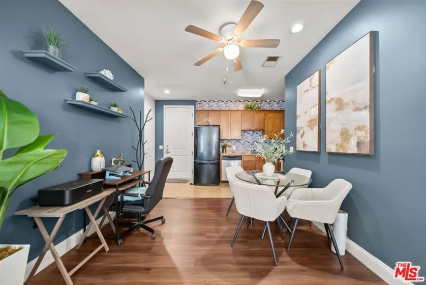 6938 Laurel Canyon Boulevard #310 photo 8
