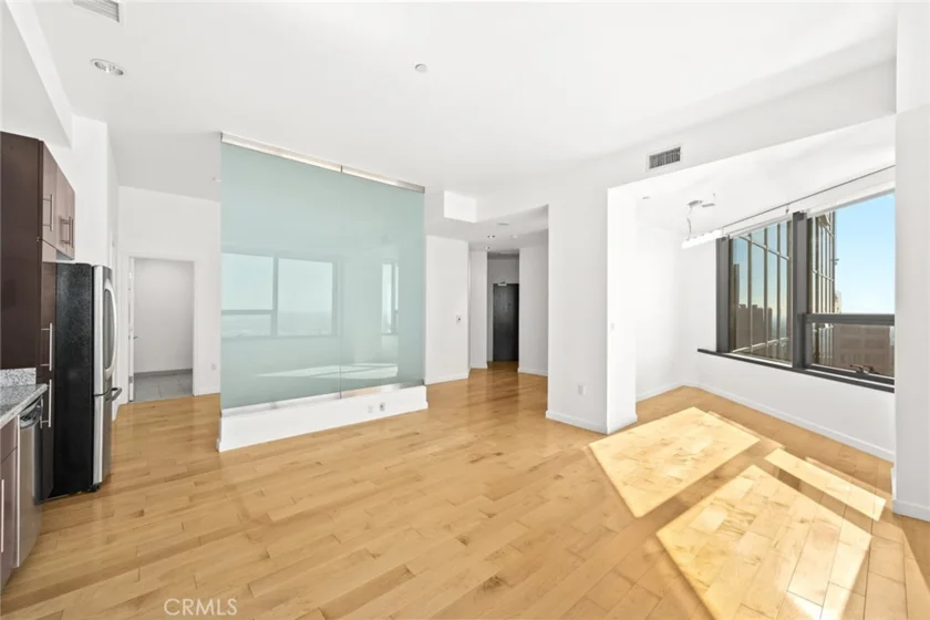 1100 Wilshire Boulevard #3309 photo 9