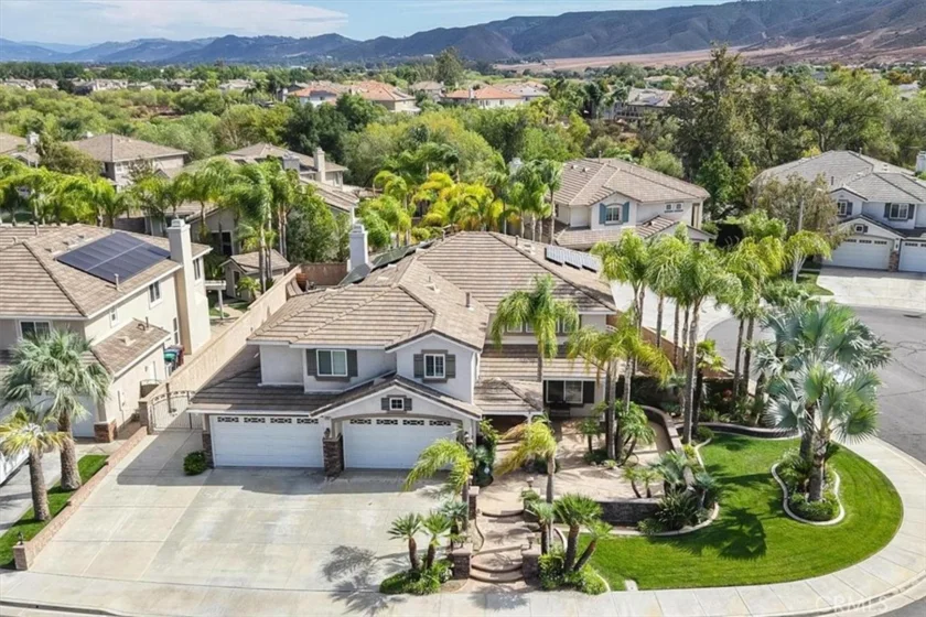 42151 Kimberly photo 1