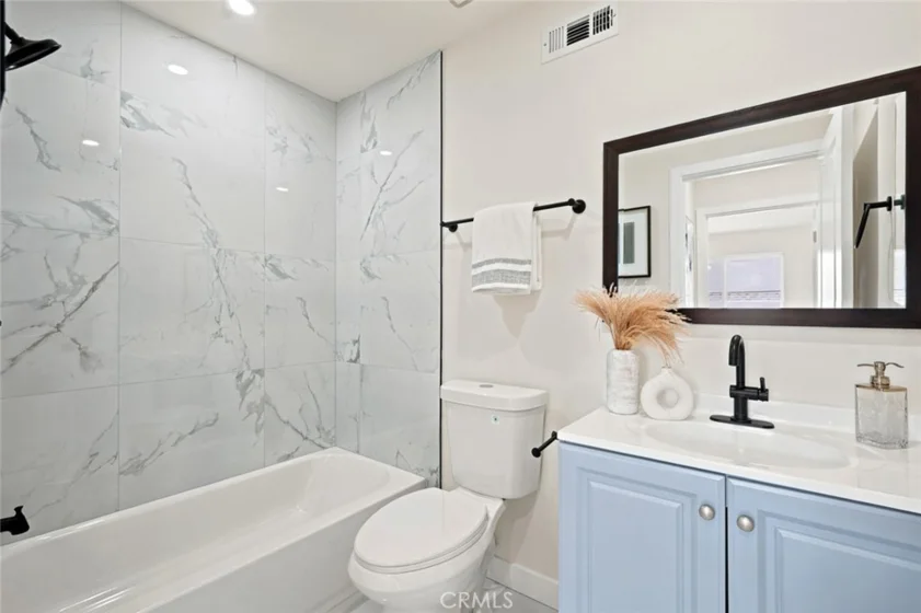 1700 W Cerritos #206 photo 20