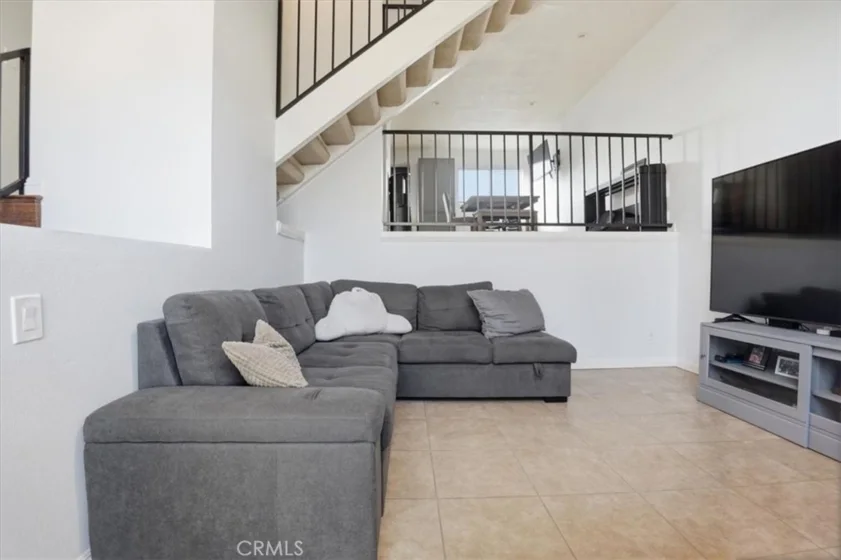14325 Foothill #9 photo 4