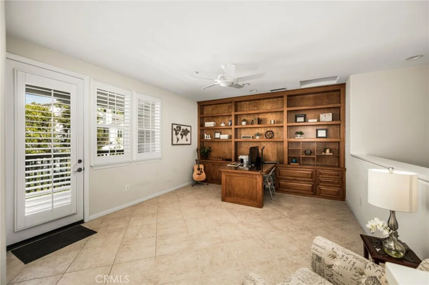 4001 Balmoral photo 50