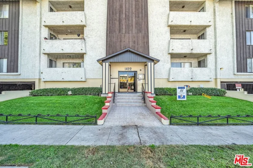 1422 Rock Glen Avenue #117 photo 1