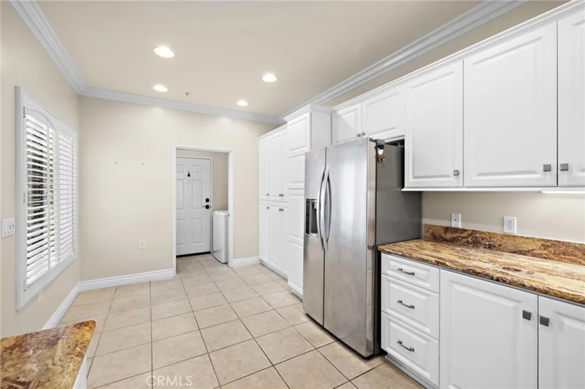 21734 San Leandro photo 8