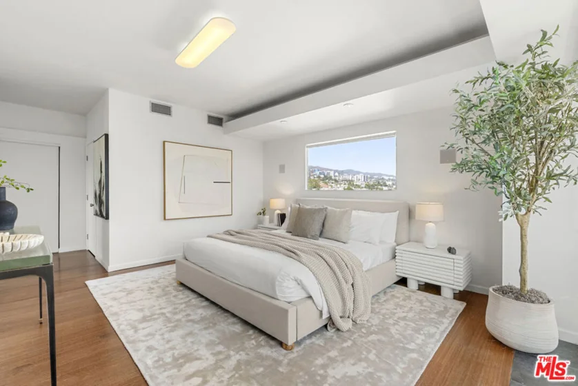 838 N Doheny Drive #1001 photo 19