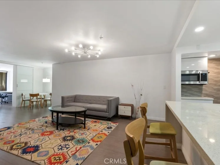 10660 Wilshire Boulevard #302 photo 7