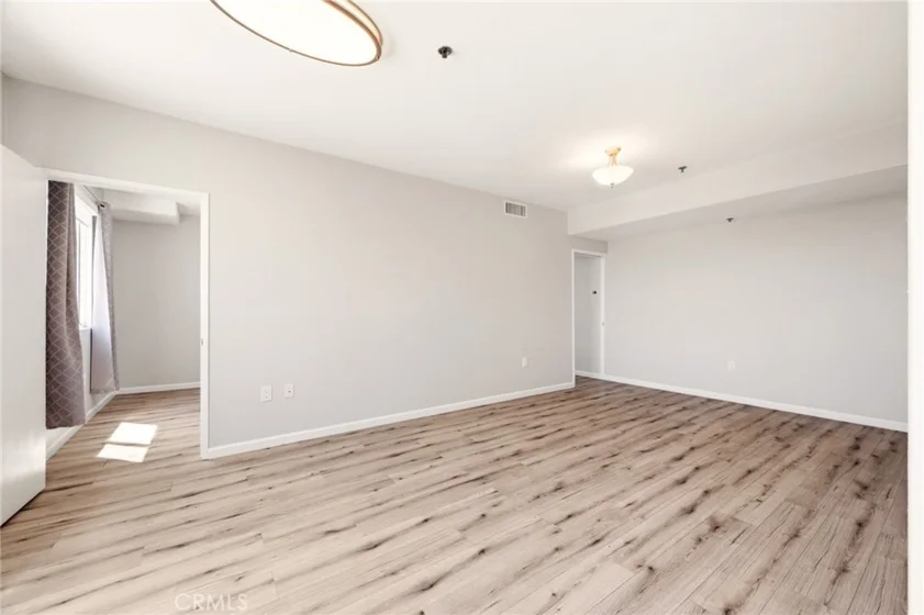 580 W Main Street #302 photo 17