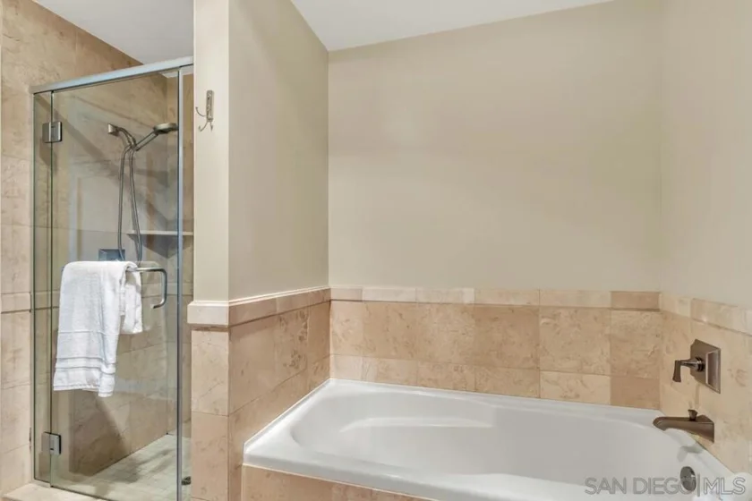 700 W E Street #1905 photo 23