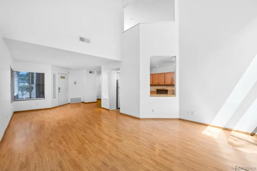 2607 Valencia Canyon photo 1