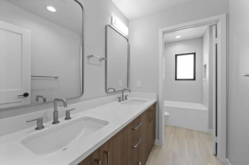809 Seacoast photo 22