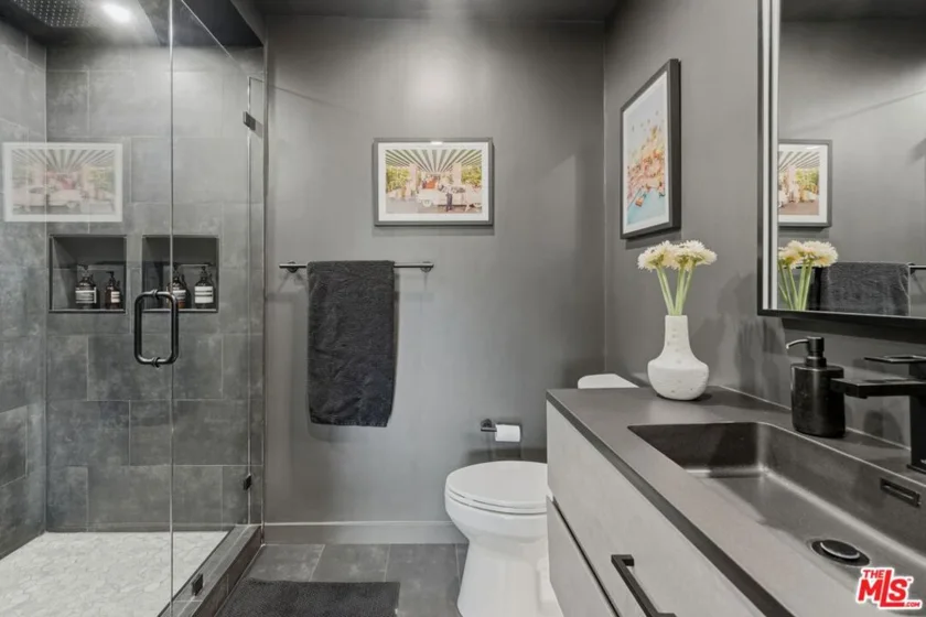 1230 Horn Avenue #305 photo 20