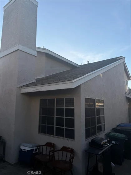 863 Encino photo 2