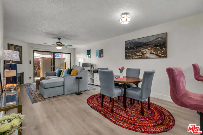 620 W Hyde Park Boulevard #111 photo 4