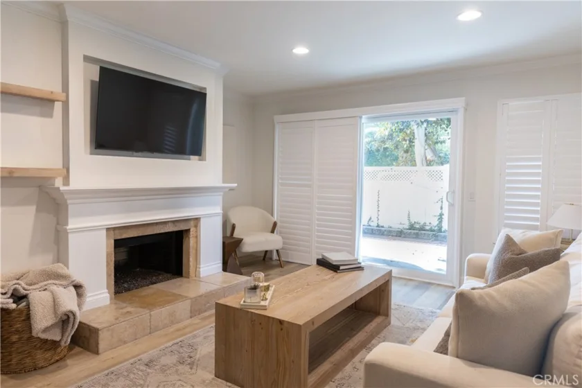 1322 W Park Western #211 photo 1