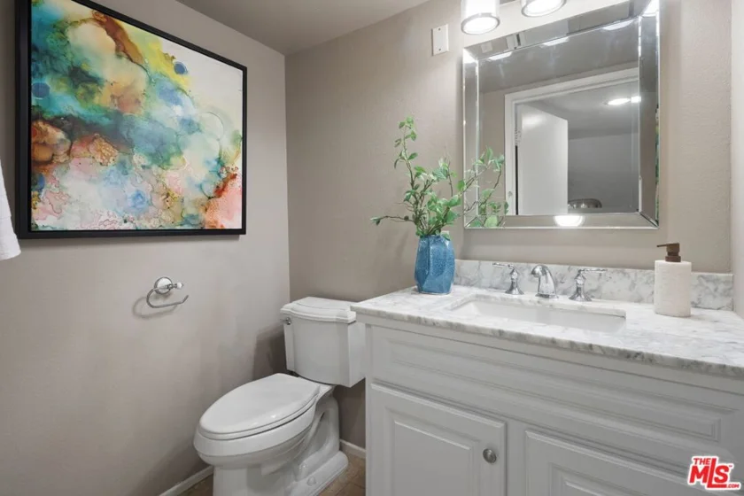 1234 Granville Avenue #4 photo 18
