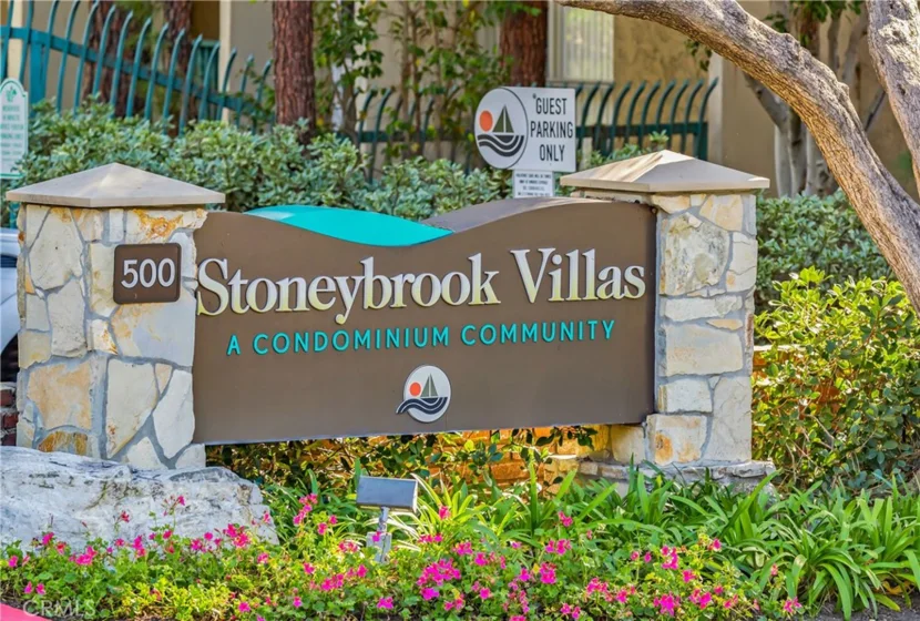 576 N Bellflower Boulevard #203 photo 1