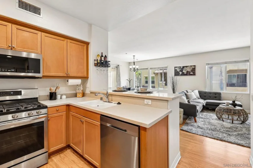5444 Zeil Place photo 9