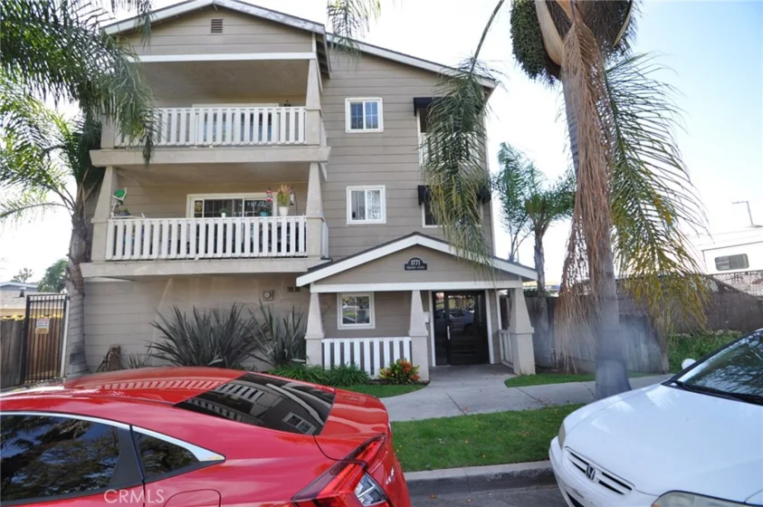 1771 Redondo Avenue #301 photo 1