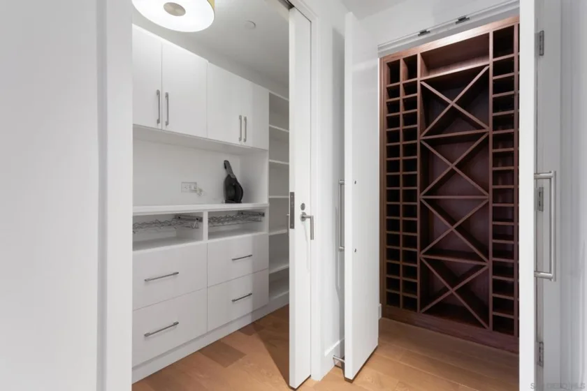 888 W E Street #2602 photo 32
