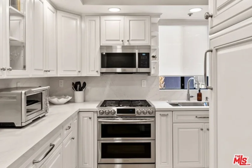 10620 Eastborne Avenue #102 photo 7