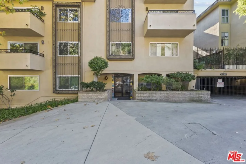 6752 Hillpark Drive #202 photo 31