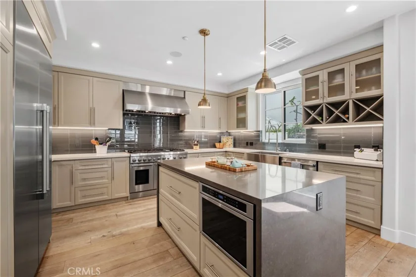 407 Avenida Santa Barbara #A photo 8
