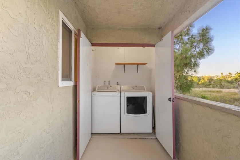 522 Calle Montecito #114 photo 17