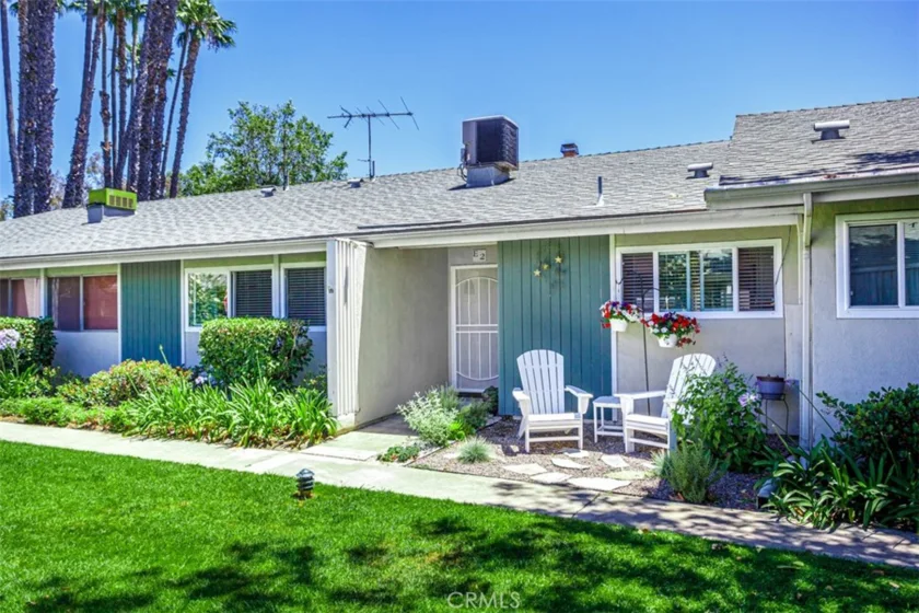 1404 N Tustin Avenue #E2 photo 1