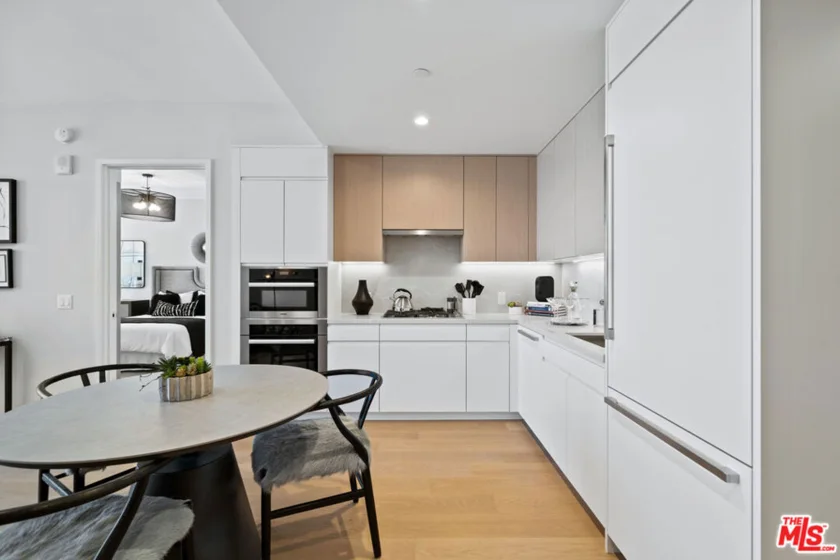877 Francisco Street #2212 photo 5