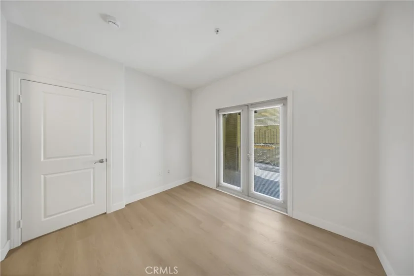 128 N Oak Knoll #111 photo 29