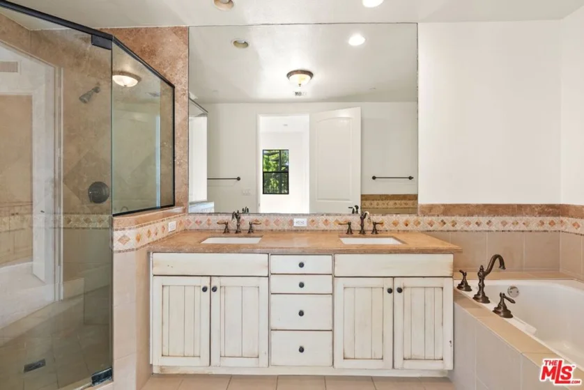 1310 Armacost Avenue #401 photo 25