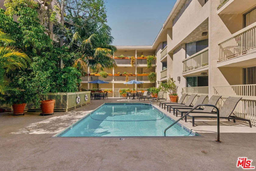 1230 N Sweetzer Avenue #204 photo 24