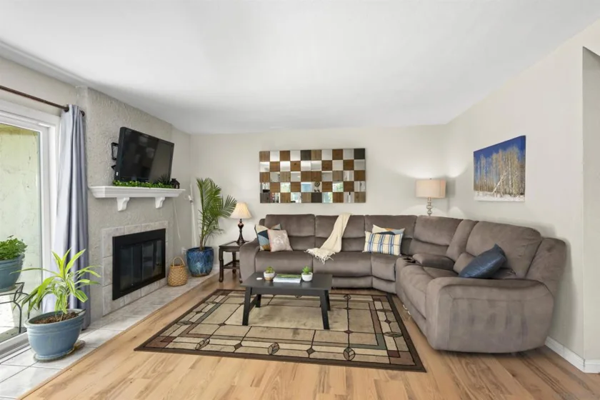 1311 Hawk Lane photo 10