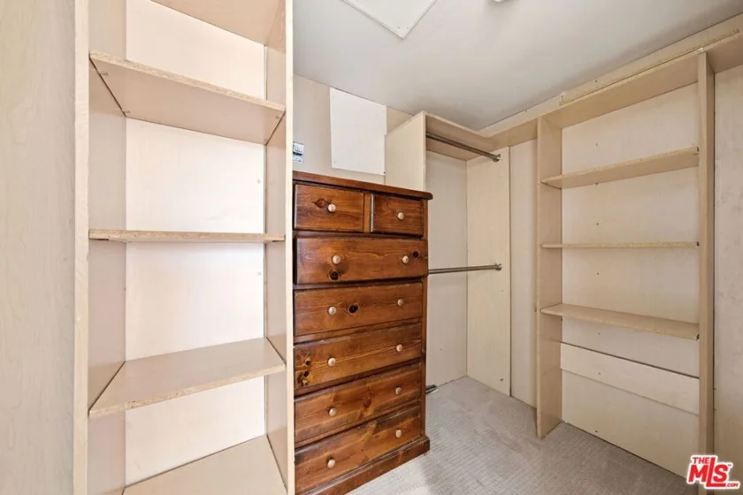 10660 Wilshire Boulevard #805 photo 47