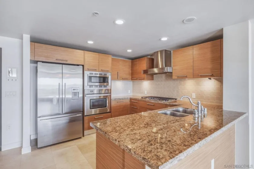 1431 Pacific Highway #411 photo 9