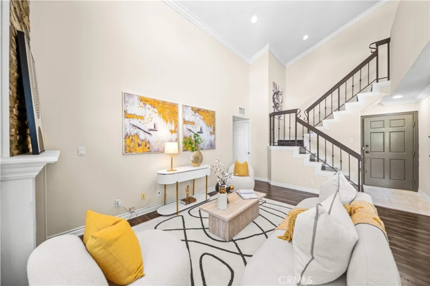 4211 Arch #203 photo 8