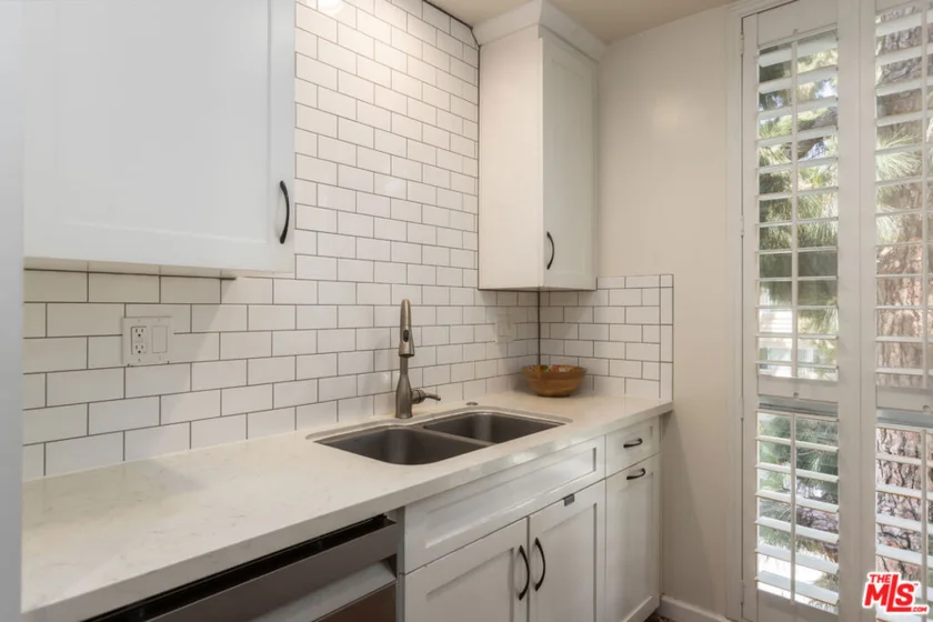 5625 Windsor Way #207 photo 10