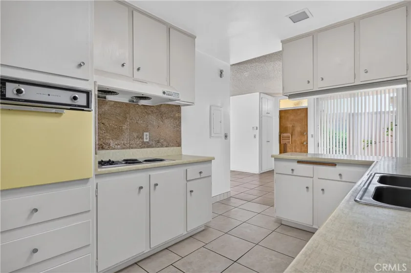 777 E Valley #136 photo 9