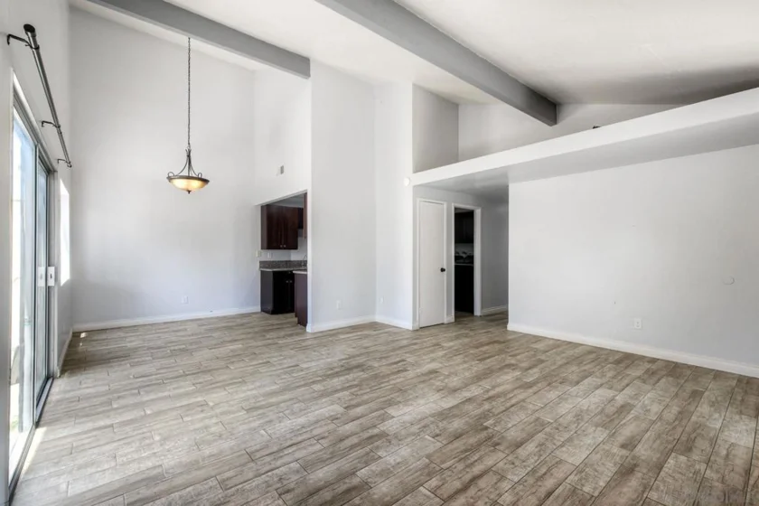 440 Parkside Drive photo 5