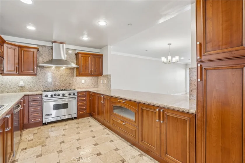 1828 Glendon Avenue #PH1 photo 4